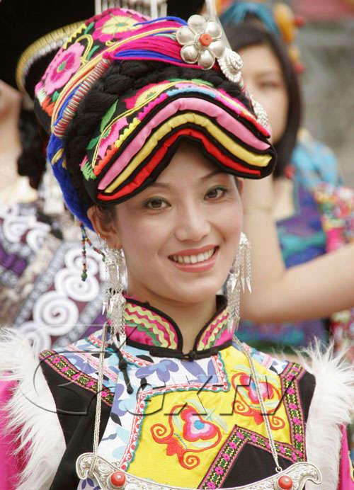 贵州世居少数民族服饰经典，揭秘贵州少数民族服饰特点