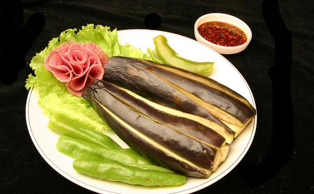 蒸茄子的家常做法，蒸茄子的20种做法（厨师长做的蒸茄条）