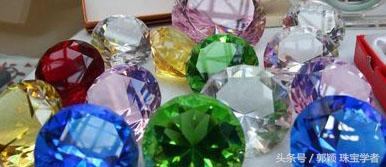 普通玻璃与蓝宝石的区别，谨防那些无处不在的