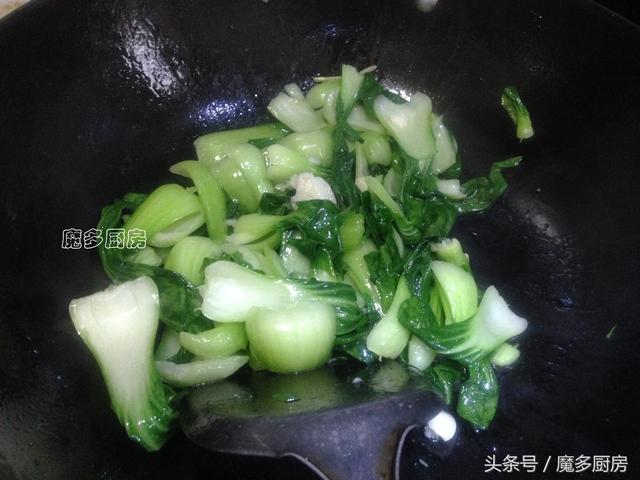 油菜怎么炒好吃，油菜怎么炒出来好吃又嫩（清炒油菜的做法）