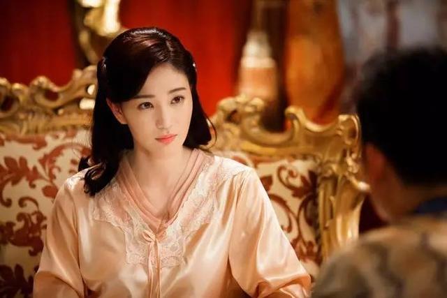 侯梦莎和傅程鹏花絮，铁核桃2顺利杀青