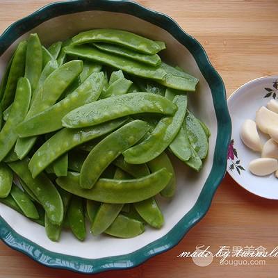 蒜蓉荷兰豆最正宗做法，蒜蓉荷兰豆家常做法