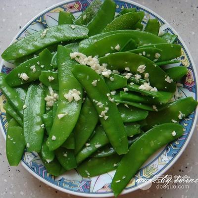 蒜蓉荷兰豆最正宗做法，蒜蓉荷兰豆家常做法