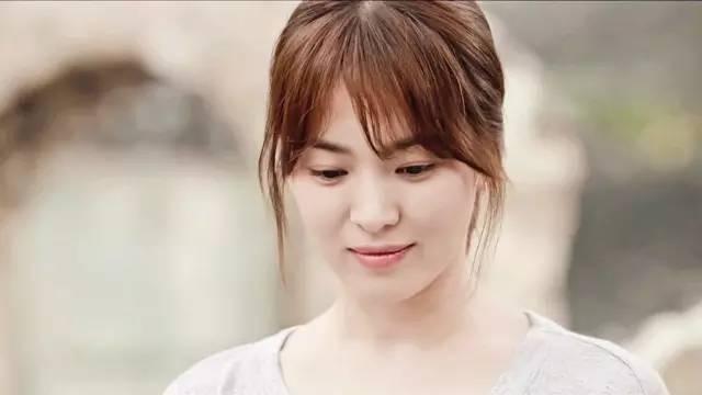 浪漫法式刘海教程图解，法式刘海的天花板还得看宋慧乔