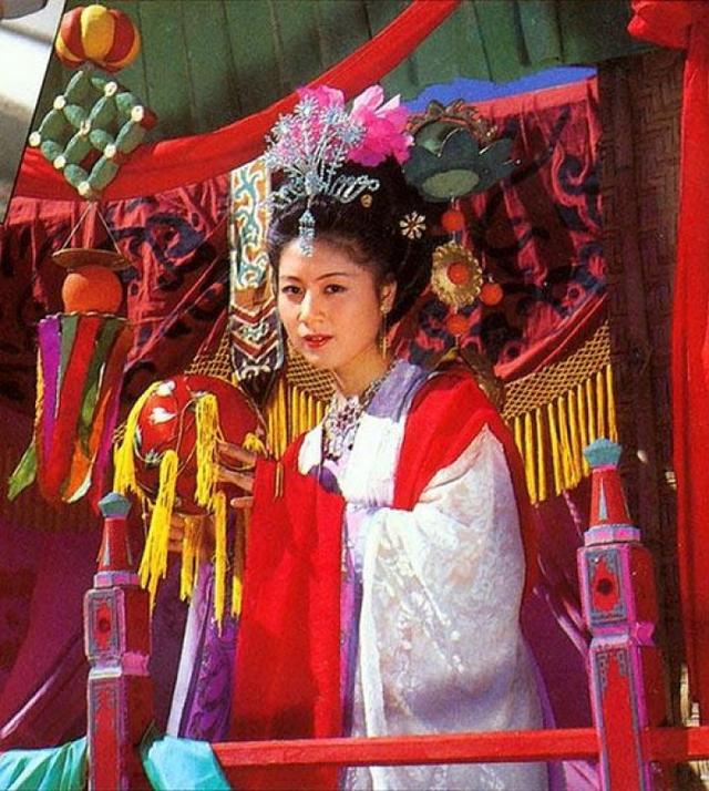 黄梅戏表演艺术家马兰，黄梅戏女皇马兰