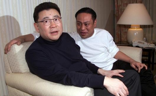 罗兆辉和张智霖的关系，屌丝逆袭27岁身家10亿