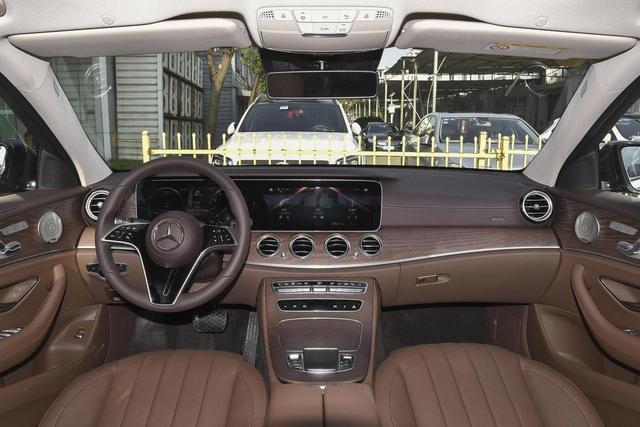 奔驰e300l新车报价2022款价格，奔驰e300l豪华版新车报价2022款