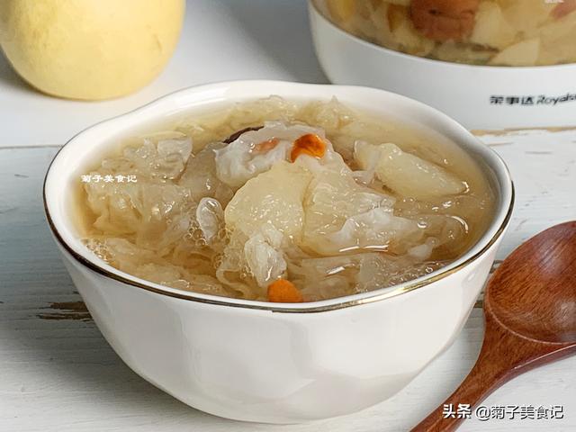 小吊梨汤的做法，老少皆宜的小吊梨汤的做法（做好百喝不腻的小吊梨汤）