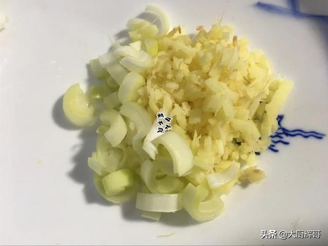 猪肉白菜饺子馅怎么调，白菜猪肉馅水饺怎么调馅最好吃