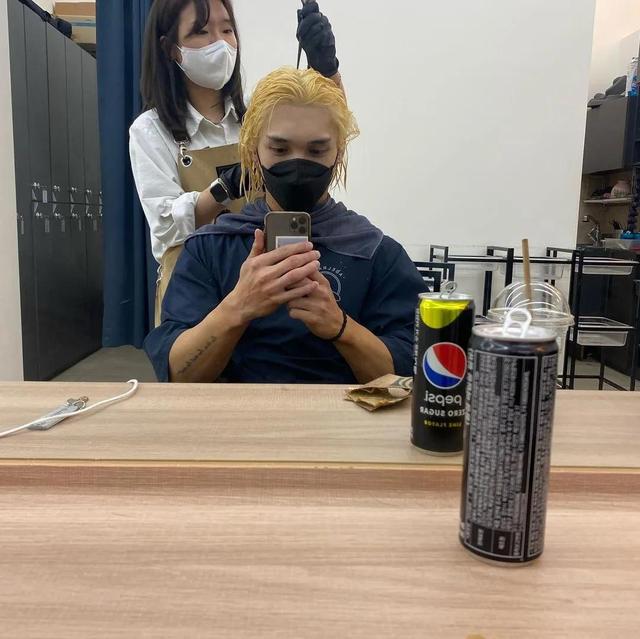 盘点动漫黑发帅哥，海贼王：成功变帅的4个男人