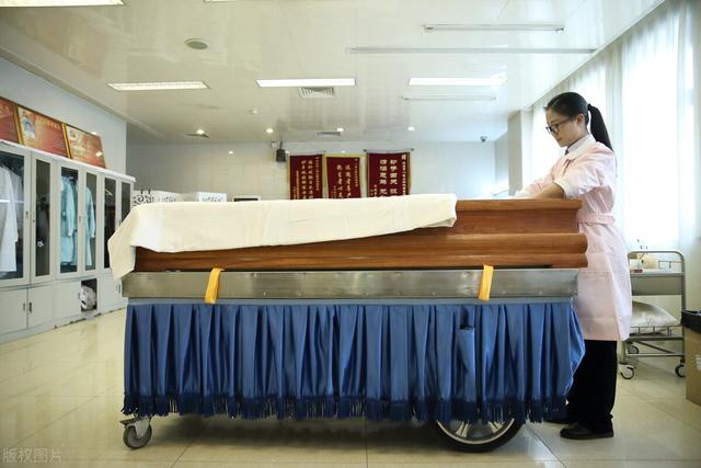入殓师一般工资多少，入殓师一般工资多少谁都能干吗