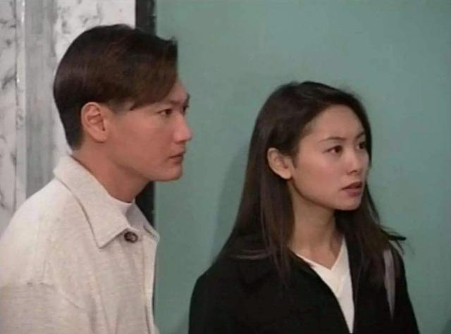 51岁郭可盈晒全家生活照，父亲有百亿身家