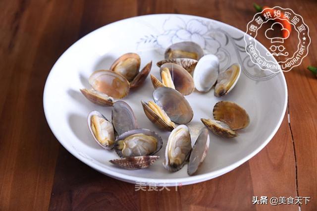 花蛤怎么炒又嫩又香，10分钟上桌鲜美滑嫩