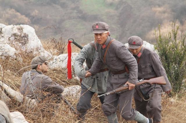 王瑞子个人简历多少岁，从宾馆服务生到著名演员