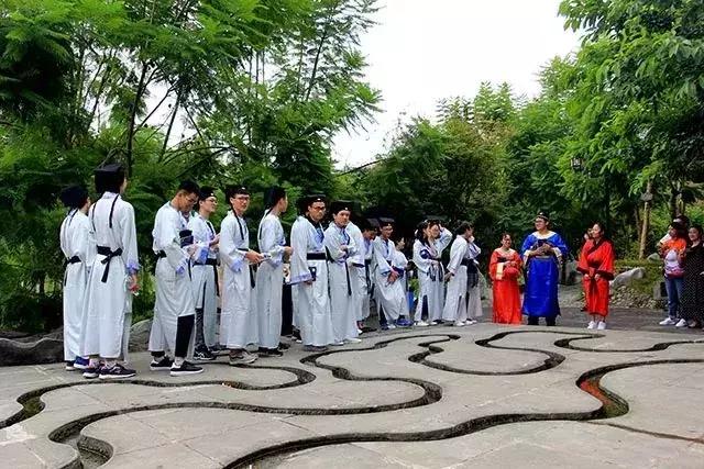 春节重庆旅游攻略必备，重庆人春节不出远门这里瞧