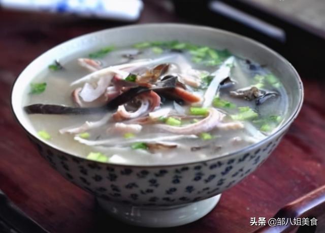 猪肚子怎么洗才干净，猪肚清洗简单方法