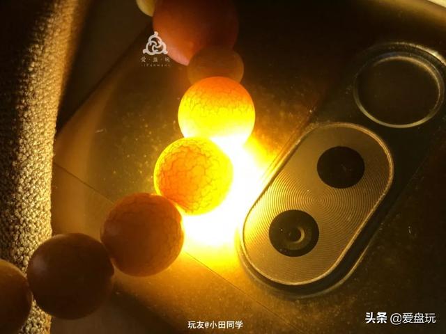 老式星月菩提根，10年的菩提根灯光一打就透