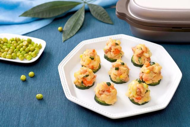 微波炉适用碗可以放到烤箱里面吗，配上这个饭盒大小的东西