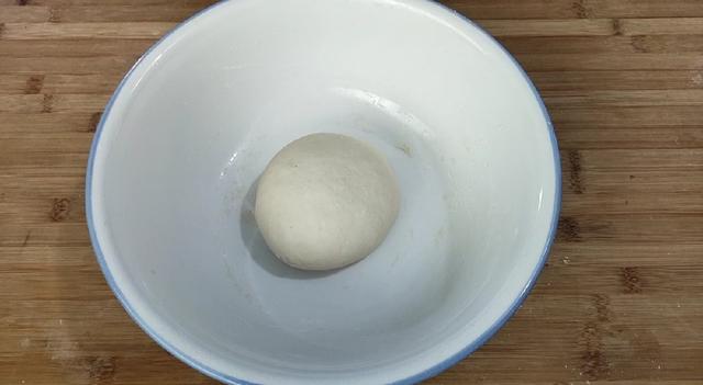 这才是发面饼最好吃的做法，发面饼带馅的做法