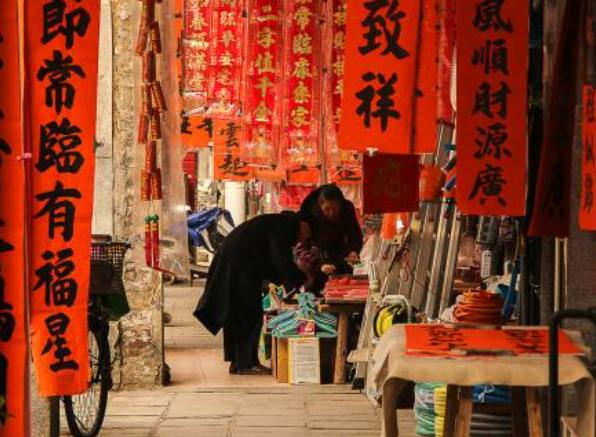 搞笑上联求下联大全，上联他大舅他二舅