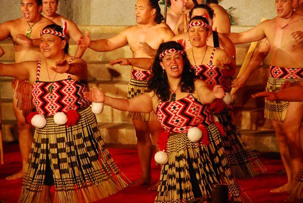 新西兰有多少华人，新西兰实际人口（新西兰中国人数量有望破100万）