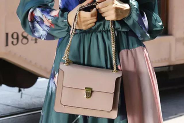 十大轻奢品牌女包，国内十大小众轻奢品牌包包排行榜