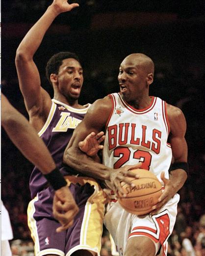 你不一定知道的篮球防守技巧，篮球教学总是被一步过