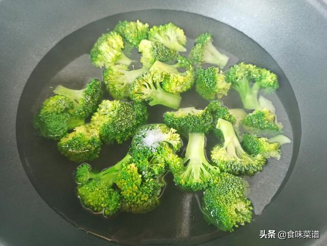 香菇怎样做才好吃，香菇怎么做好吃最简单的方法（香菇最好吃的4种做法）