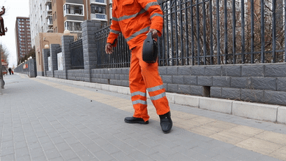 跳机械舞的胖子，900斤胖子跳街舞（卖猪肉小哥暴雨中大跳机械舞）