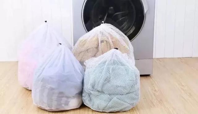 洗衣机羽绒服模式，洗衣机洗羽绒服应该要什么模式（揭秘小心洗衣机）