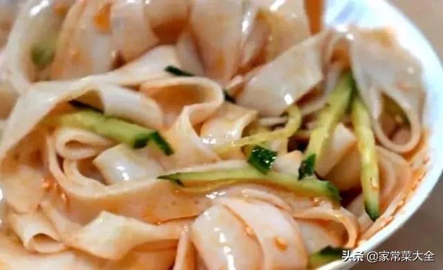做凉皮最好的方法和技巧，凉皮最简单的做法