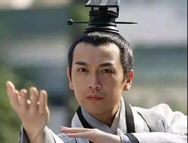 金庸和古龙所代表的江湖，看看金庸与古龙心目中的江湖是什么样子的