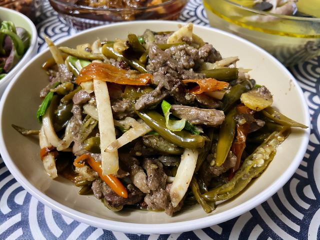 美味的鸭肝不会吃，鸭肝怎么烧好吃又简单