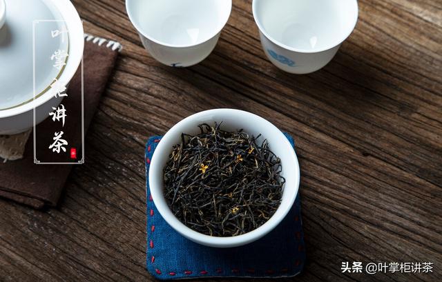 大红袍是红茶还是绿茶，大红袍属于什么茶红茶还是绿茶（它与乌龙茶有什么关系）