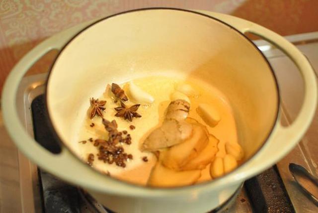 鸡腿的卤制方法，简单又好吃的卤鸡腿做法（这样卤着吃的鸡腿）