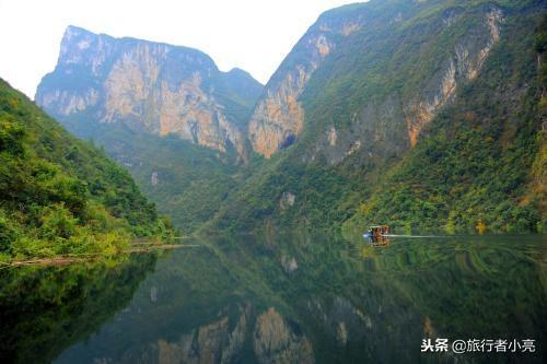 重庆旅游必去景点排名，重庆十佳旅游景点排行榜（重庆十个景点都值得一去）