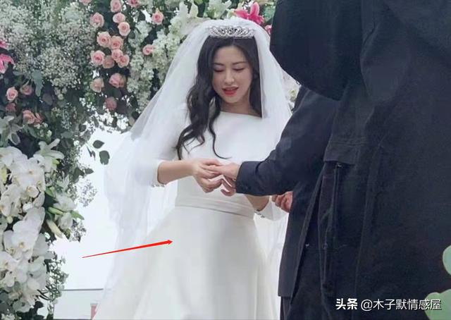朱珠晒孕照自黑，朱珠晒大肚写真证实怀孕
