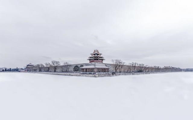 故宫初雪一夜梦回紫禁城，故宫初雪吸引了无数人