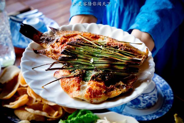 西双版纳吃的美食，西双版纳最值得去的美食（旅游景点好吃不好吃小吃盘点16）