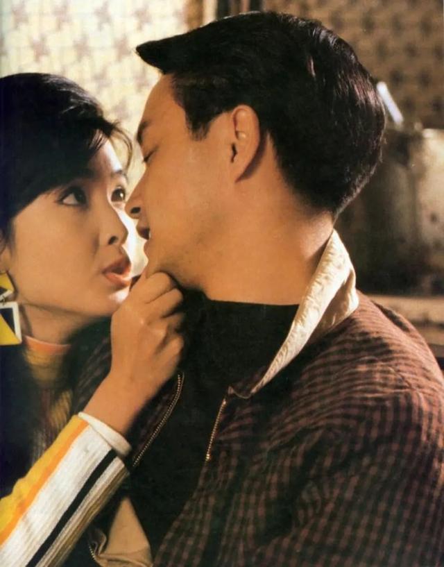 黄子华周慧敏电影，周慧敏香港流行乐坛玉女掌门人（68岁TVB一代神隐22年终出山拍戏）