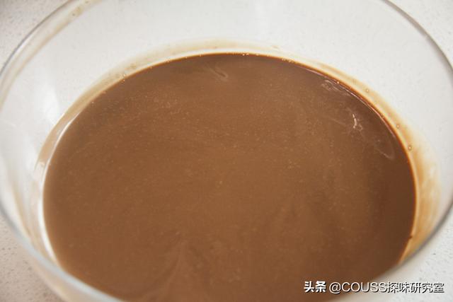 6寸冰山熔岩巧克力蛋糕做法，宅在家做巧克力熔岩蛋糕