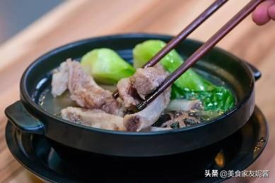 新加坡肉骨茶的正宗做法，大叔家的福建菜：新加坡肉骨茶