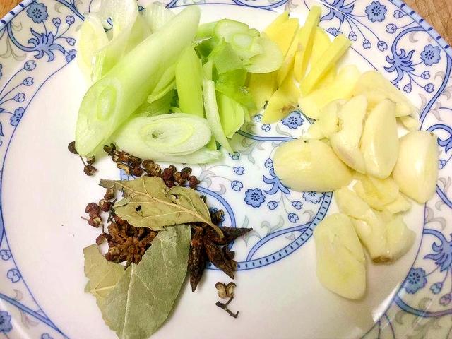 最简单清炖带鱼的做法，觉得做带鱼太麻烦