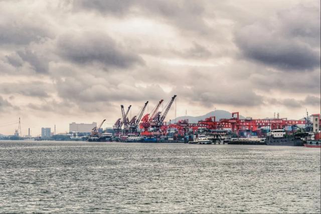 珠江入海口地理位置，珠江有几个入海口