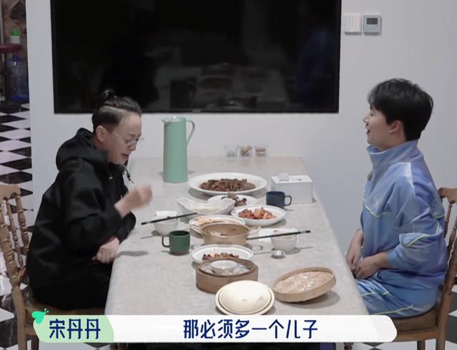 郭麒麟胖的照片，郭麒麟又变胖了