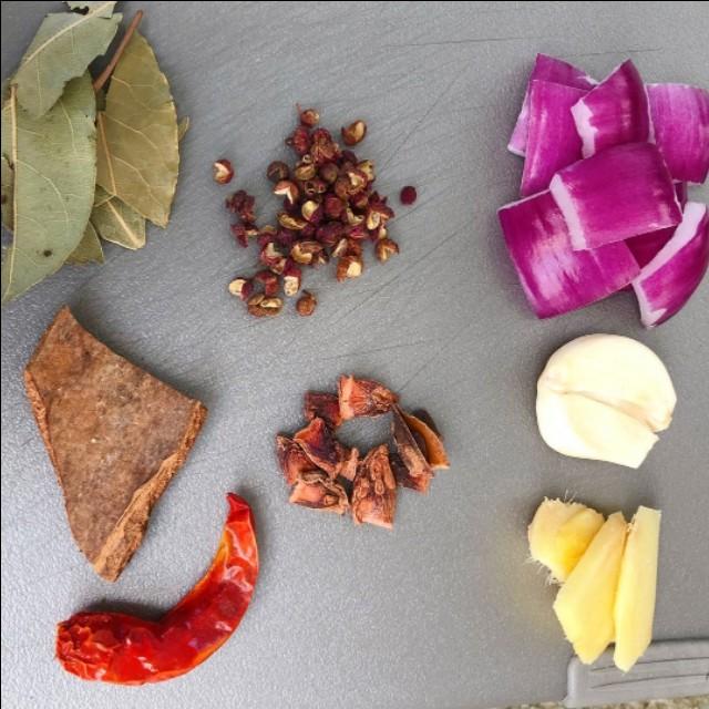 卤猪舌做法教程，学会了这道超美有颜值的