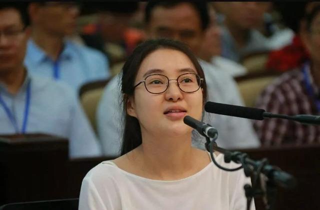 郭美美一家人现状，郭美美与其母亲