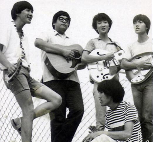 许冠杰支持张国荣还是谭咏麟，70岁许冠杰与68岁谭咏麟携手再办个唱