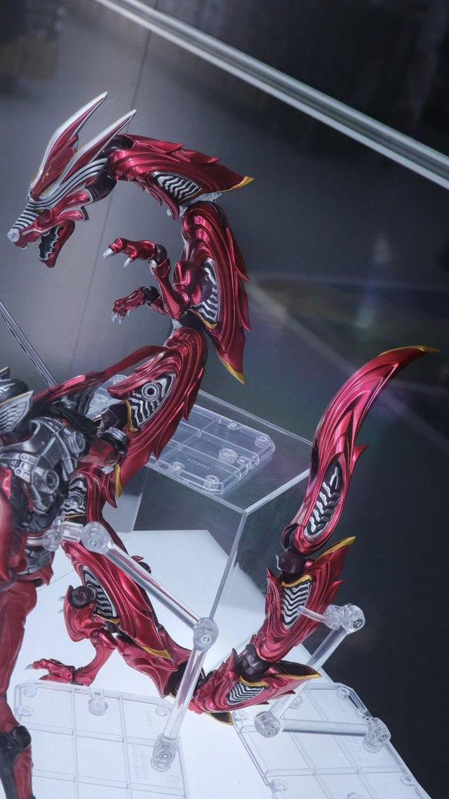 假面骑士龙骑全形态和技能，SIC假面骑士龙骑试作品公开