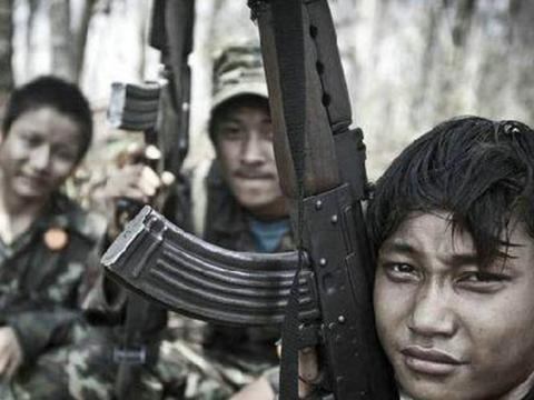 金三角坤沙怎么死的，当年有名的金三角大毒枭坤沙